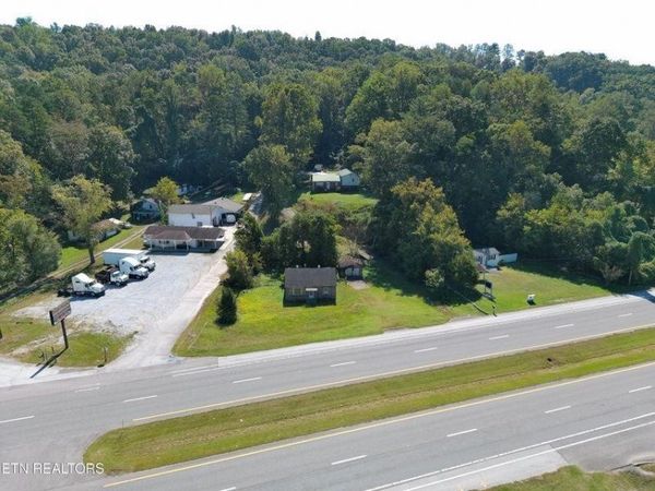 2301 Roane State Highway , Harriman, TN 37748