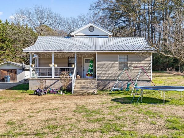 210 Wheeler Avenue , Chickamauga, GA 30707