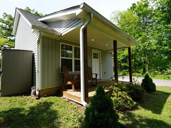 411 Barpen Street NW, Cleveland, TN 37312