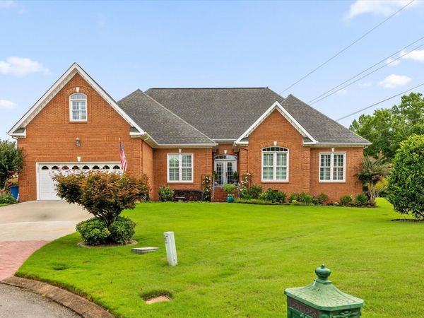 8215 Paces Ferry Crossing , Chattanooga, TN 37421