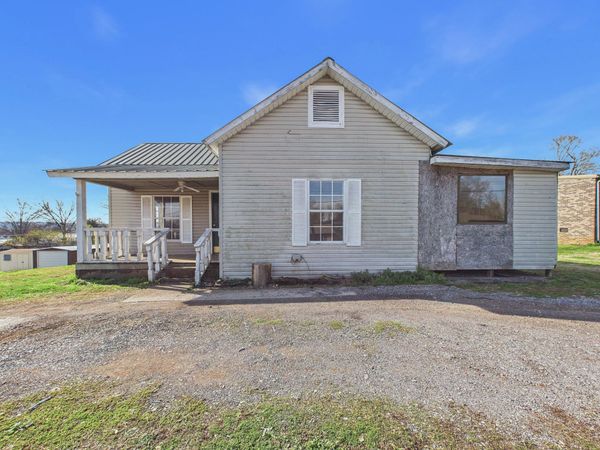 605 Bennett Street , Sweetwater, TN 37874