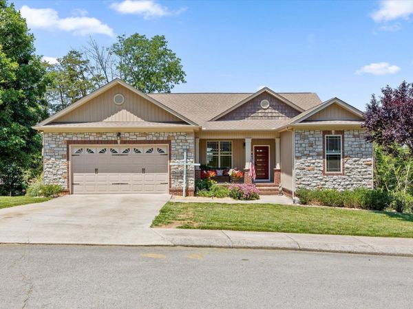 9083 Sunridge Drive , Ooltewah, TN 37363