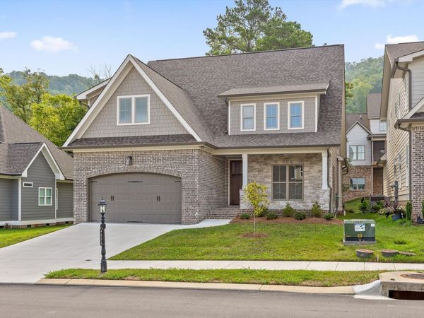 4053 Barnsley Loop , Ooltewah, TN 37363