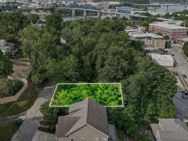 209 Thompson Street , Chattanooga, TN 37405