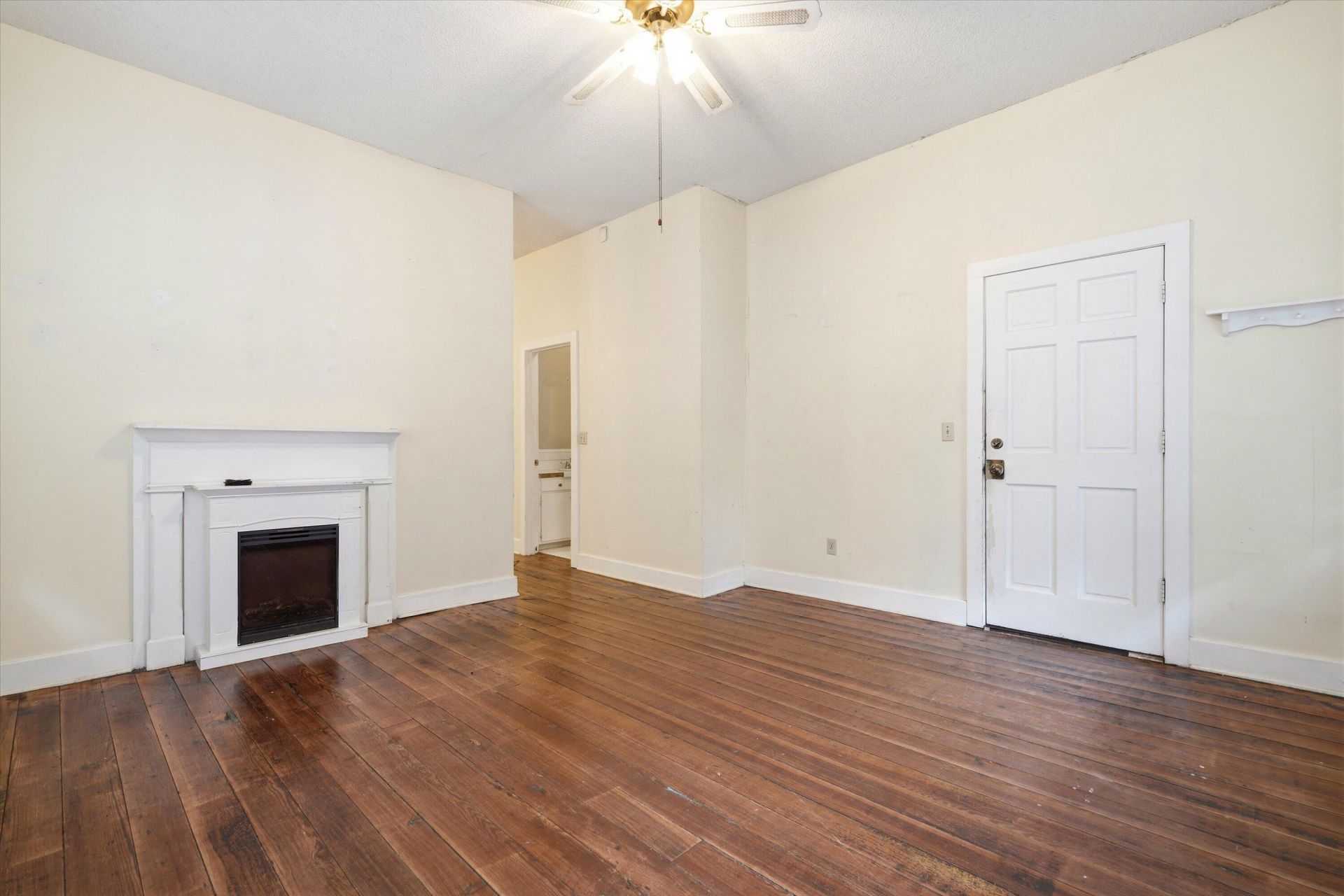 96 Bogard Street Photo 11