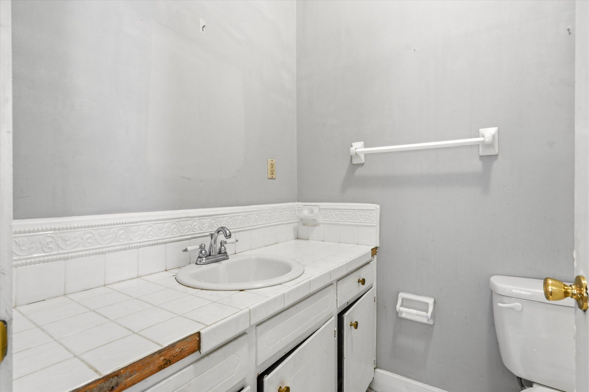96 Bogard Street Photo 15