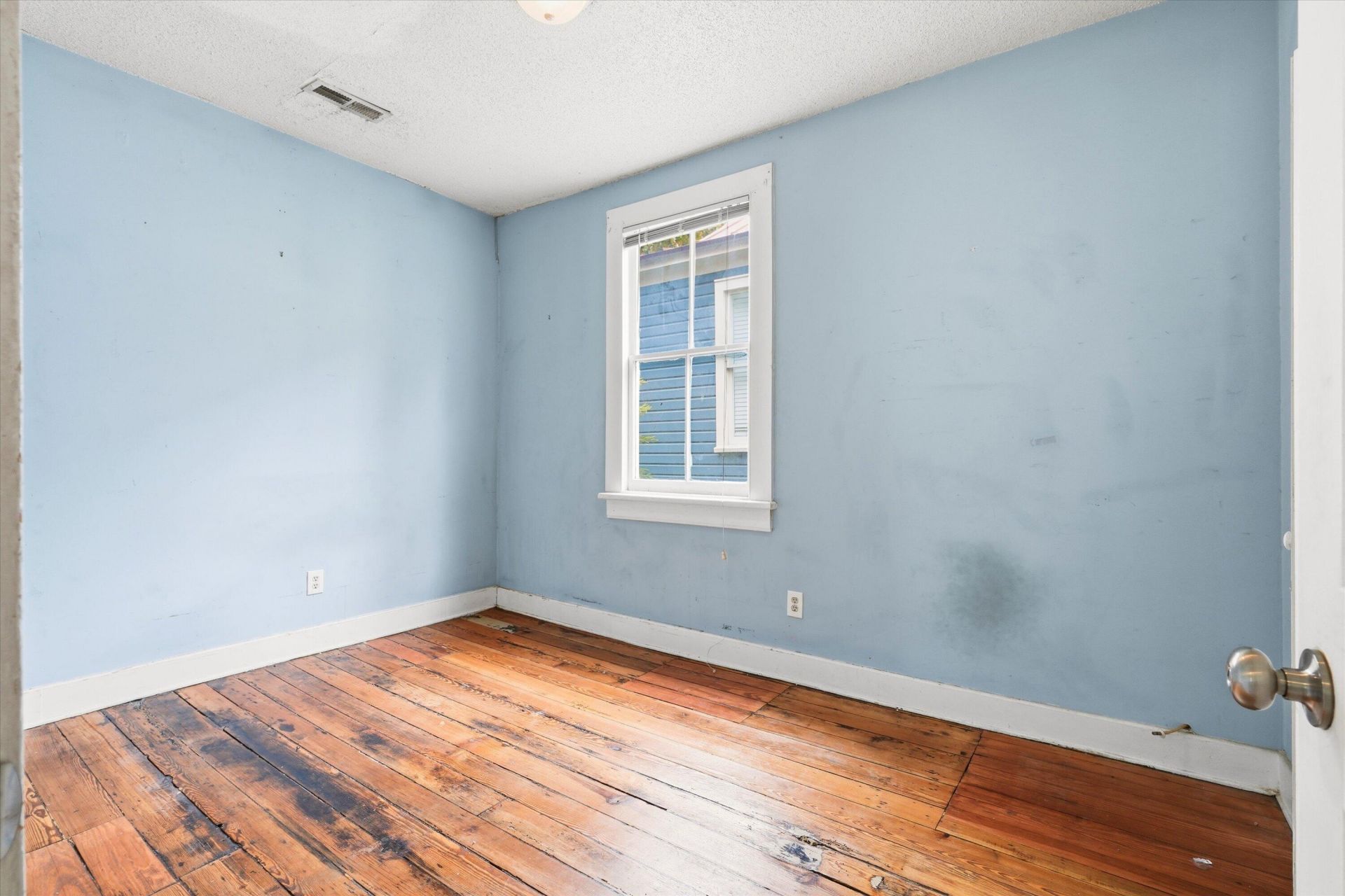 96 Bogard Street Photo 33