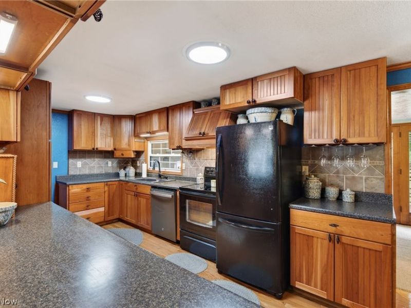 15890 Moseley Road, Madison, OH 44057 Photo 8