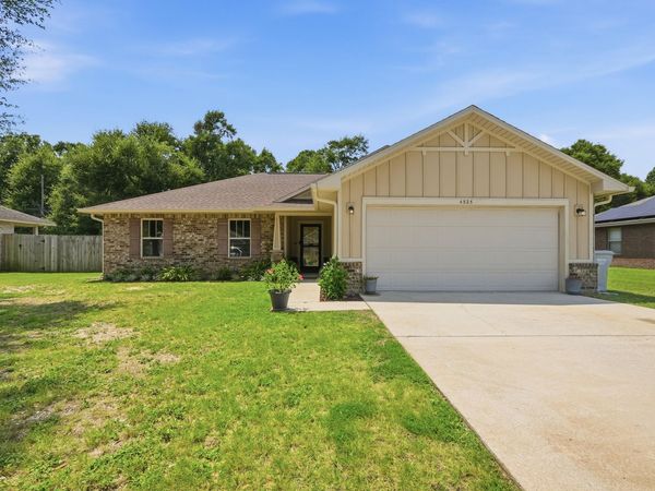 4325 Glen Forest Drive, Milton, FL 32583