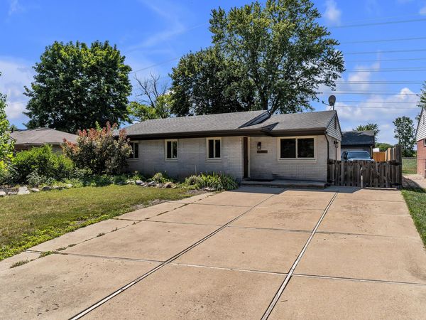 11148 Jackson Street, Belleville, MI 48111