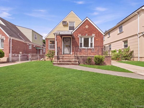 5332 187th Street , Fresh Meadows, NY 11365