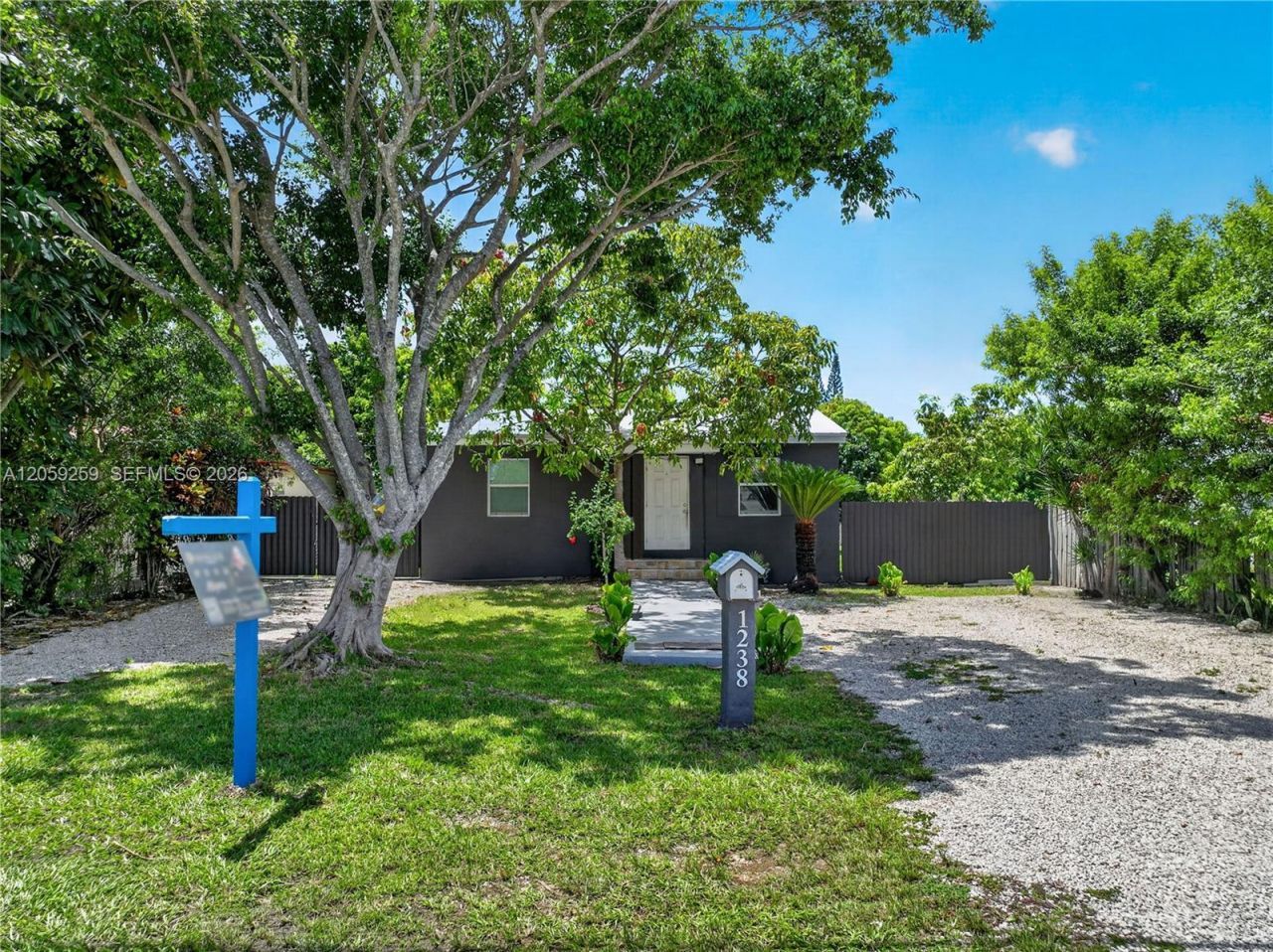 1238 Old Dixie Hwy, Homestead, FL 33030 Photo