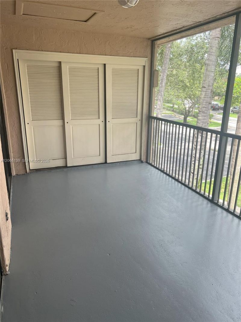 10700 NW 14th St , Unit 142, Plantation, FL 33322 Photo