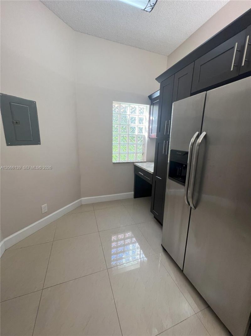10700 NW 14th St , Unit 142, Plantation, FL 33322 Photo