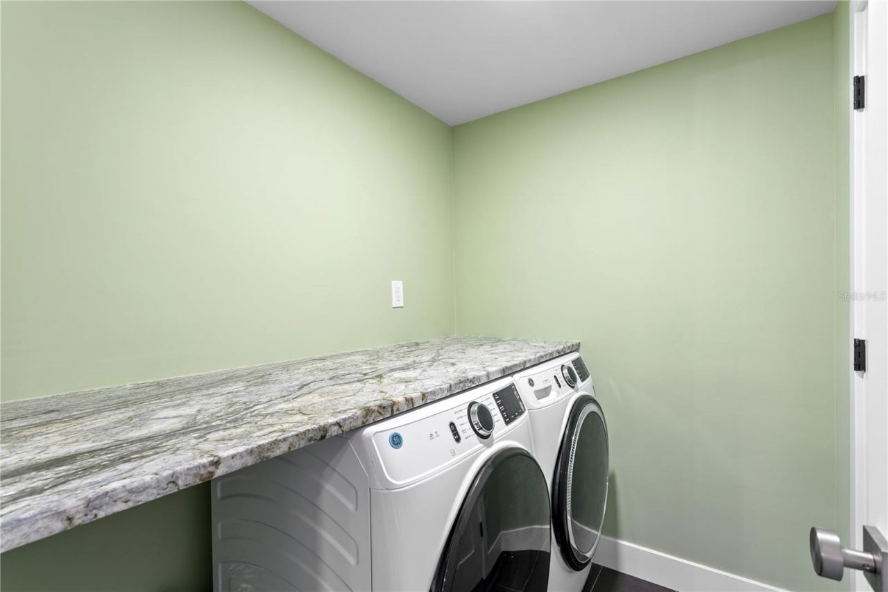 1 Beach Drive Se, Unit 1112, Saint Petersburg, FL 33701 Photo