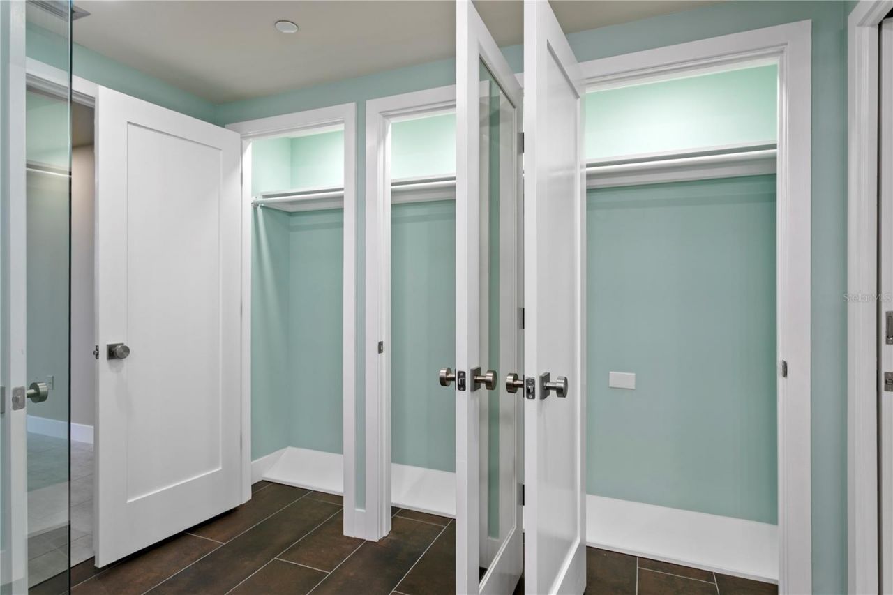 1 Beach Drive Se, Unit 1112, Saint Petersburg, FL 33701 Photo