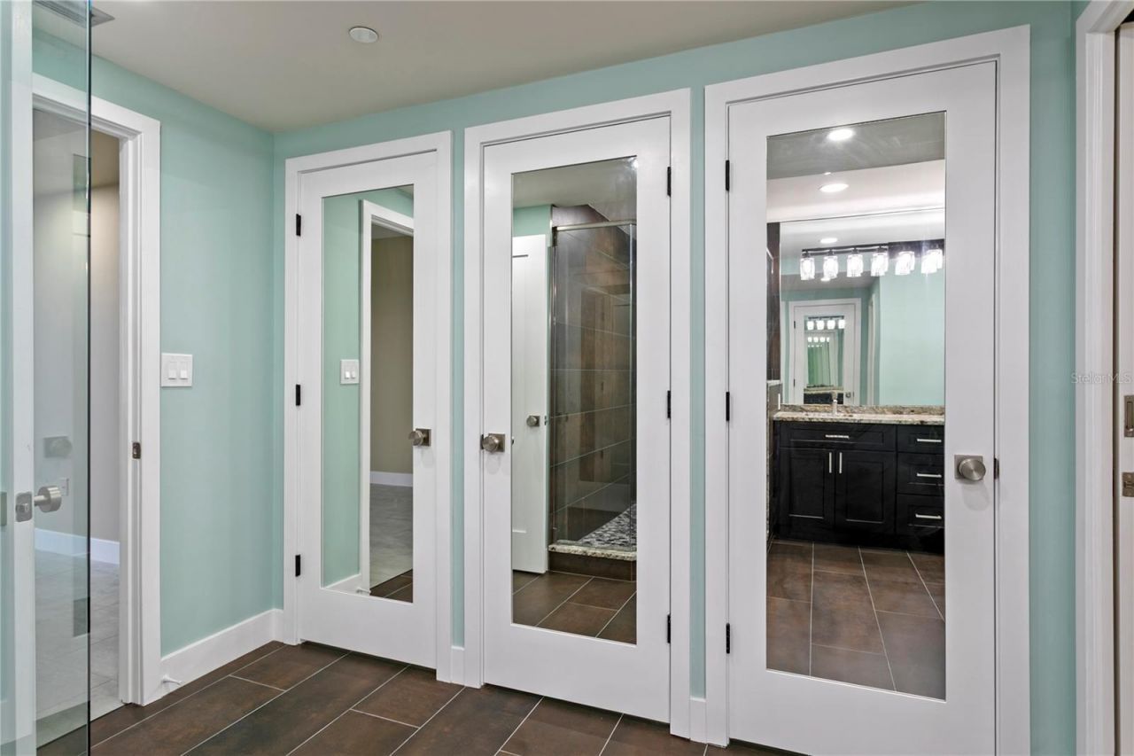 1 Beach Drive Se, Unit 1112, Saint Petersburg, FL 33701 Photo