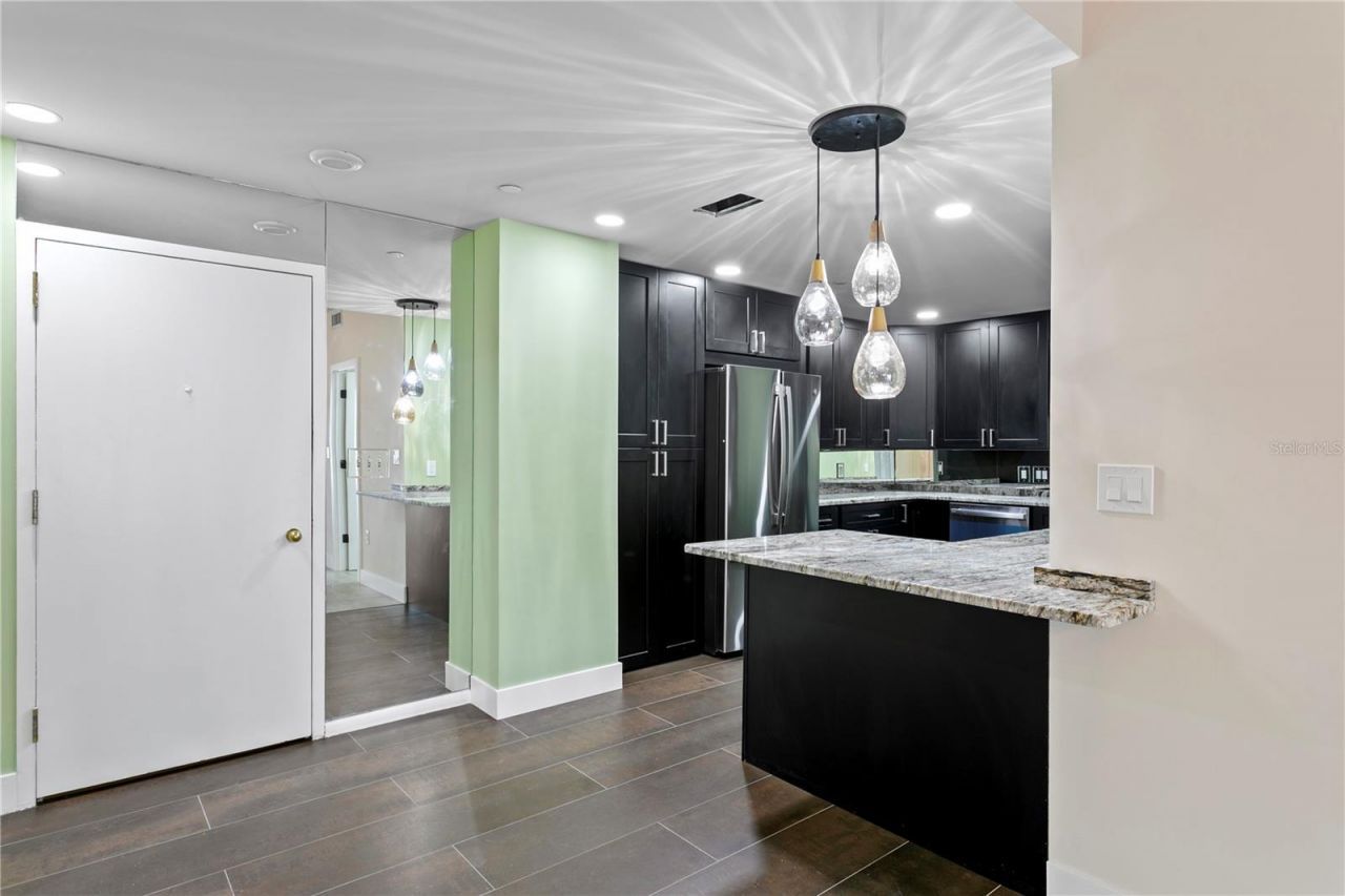 1 Beach Drive Se, Unit 1112, Saint Petersburg, FL 33701 Photo