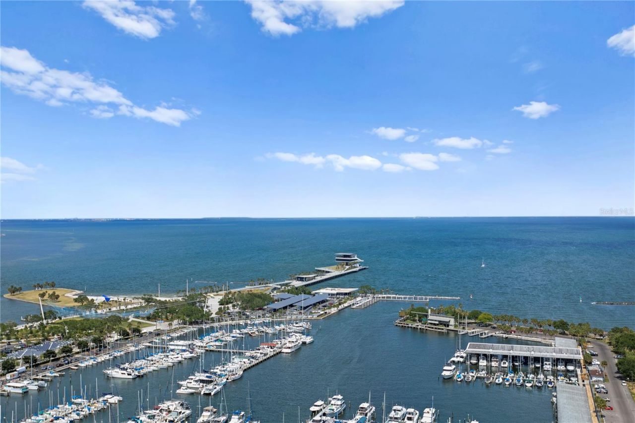 1 Beach Drive Se, Unit 1112, Saint Petersburg, FL 33701 Photo