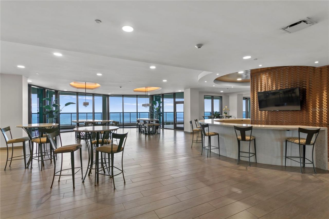 1 Beach Drive Se, Unit 1112, Saint Petersburg, FL 33701 Photo