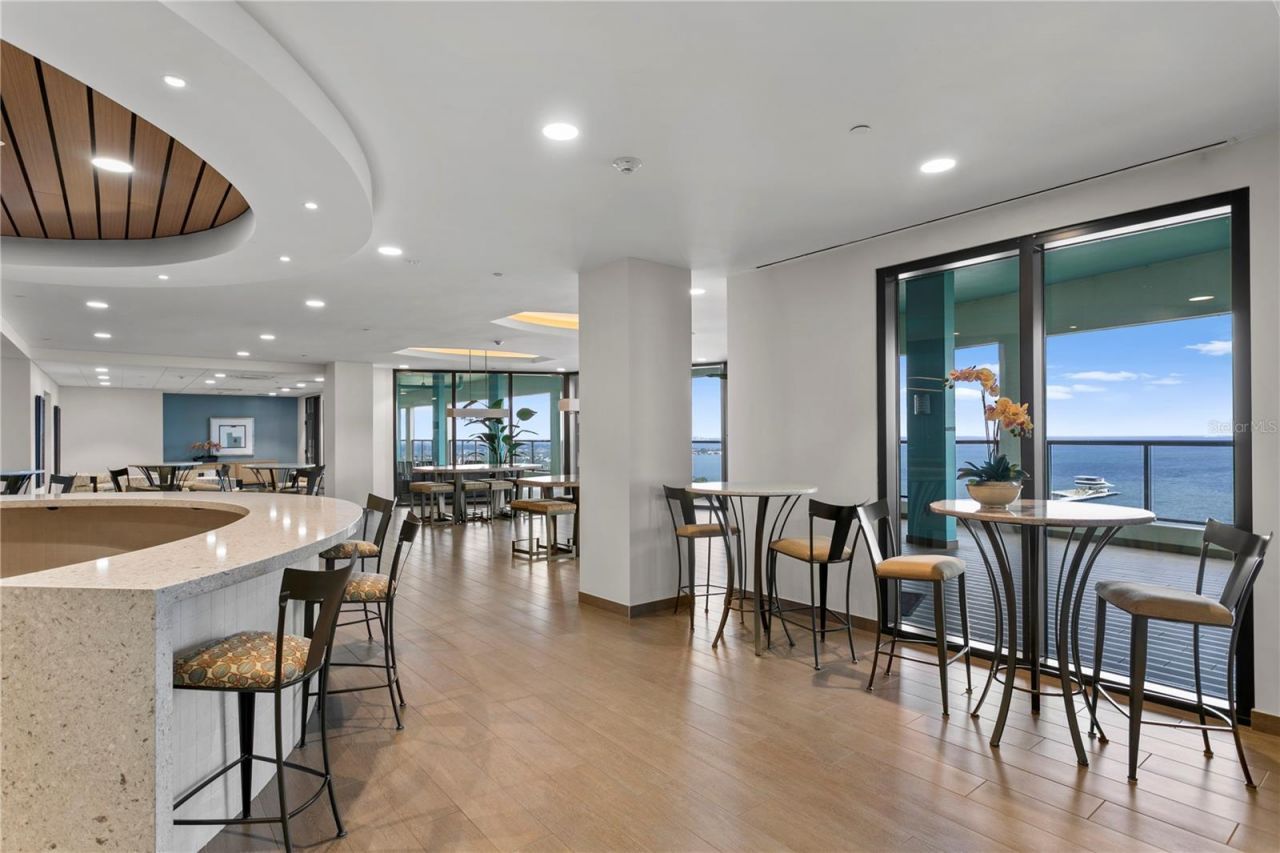 1 Beach Drive Se, Unit 1112, Saint Petersburg, FL 33701 Photo