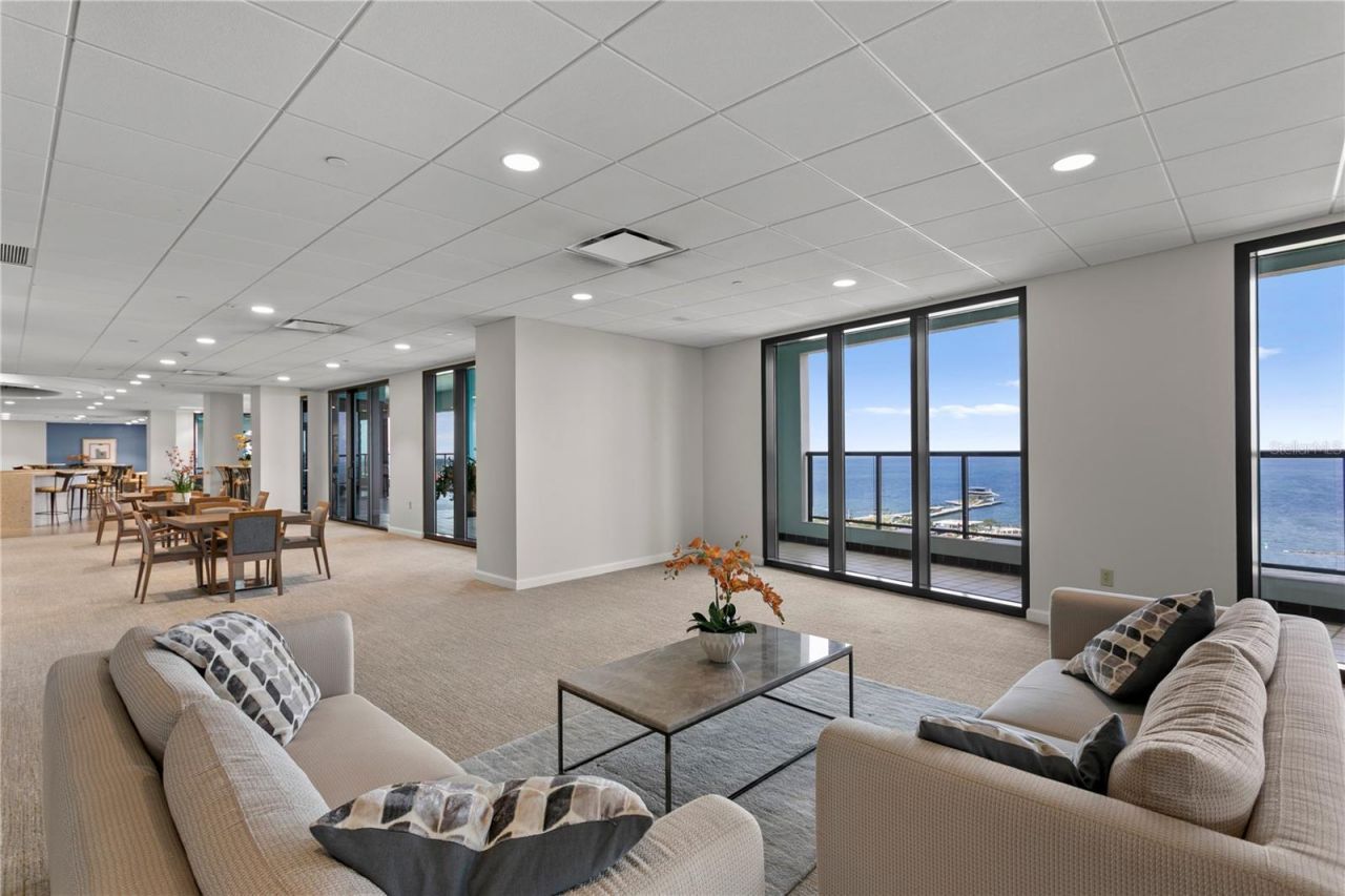 1 Beach Drive Se, Unit 1112, Saint Petersburg, FL 33701 Photo
