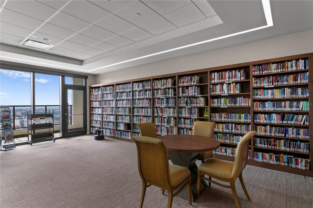 1 Beach Drive Se, Unit 1112, Saint Petersburg, FL 33701 Photo