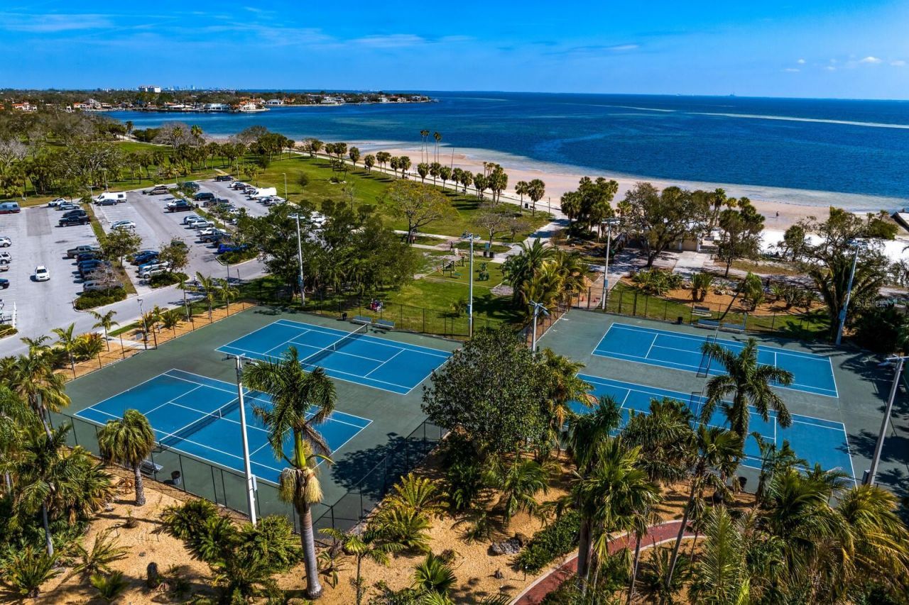 1200 N Shore Drive Ne, Unit 316, Saint Petersburg, FL 33701 Photo