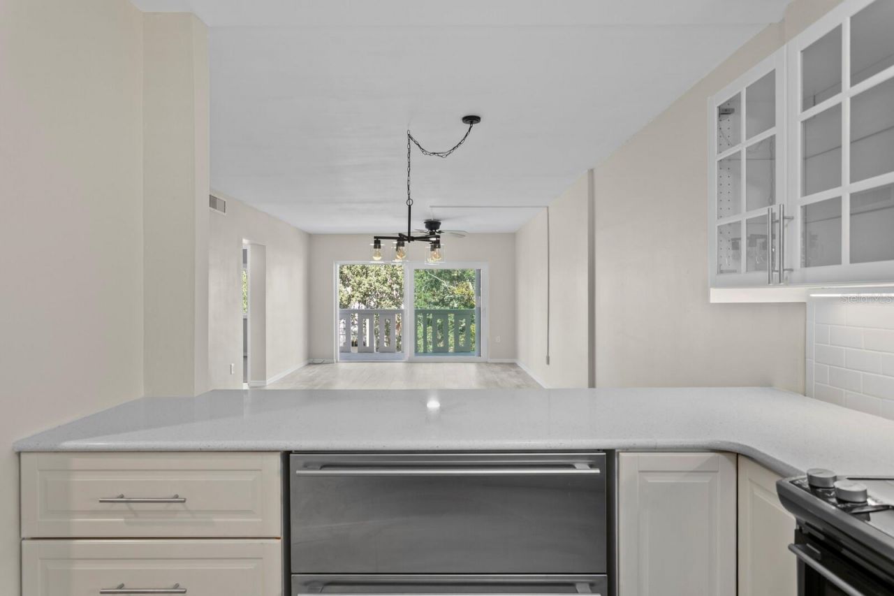 1200 N Shore Drive Ne, Unit 316, Saint Petersburg, FL 33701 Photo