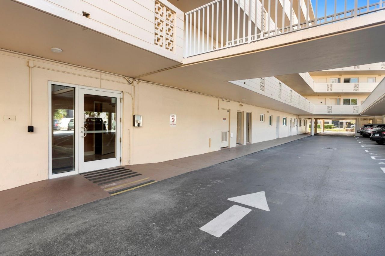 1200 N Shore Drive Ne, Unit 316, Saint Petersburg, FL 33701 Photo