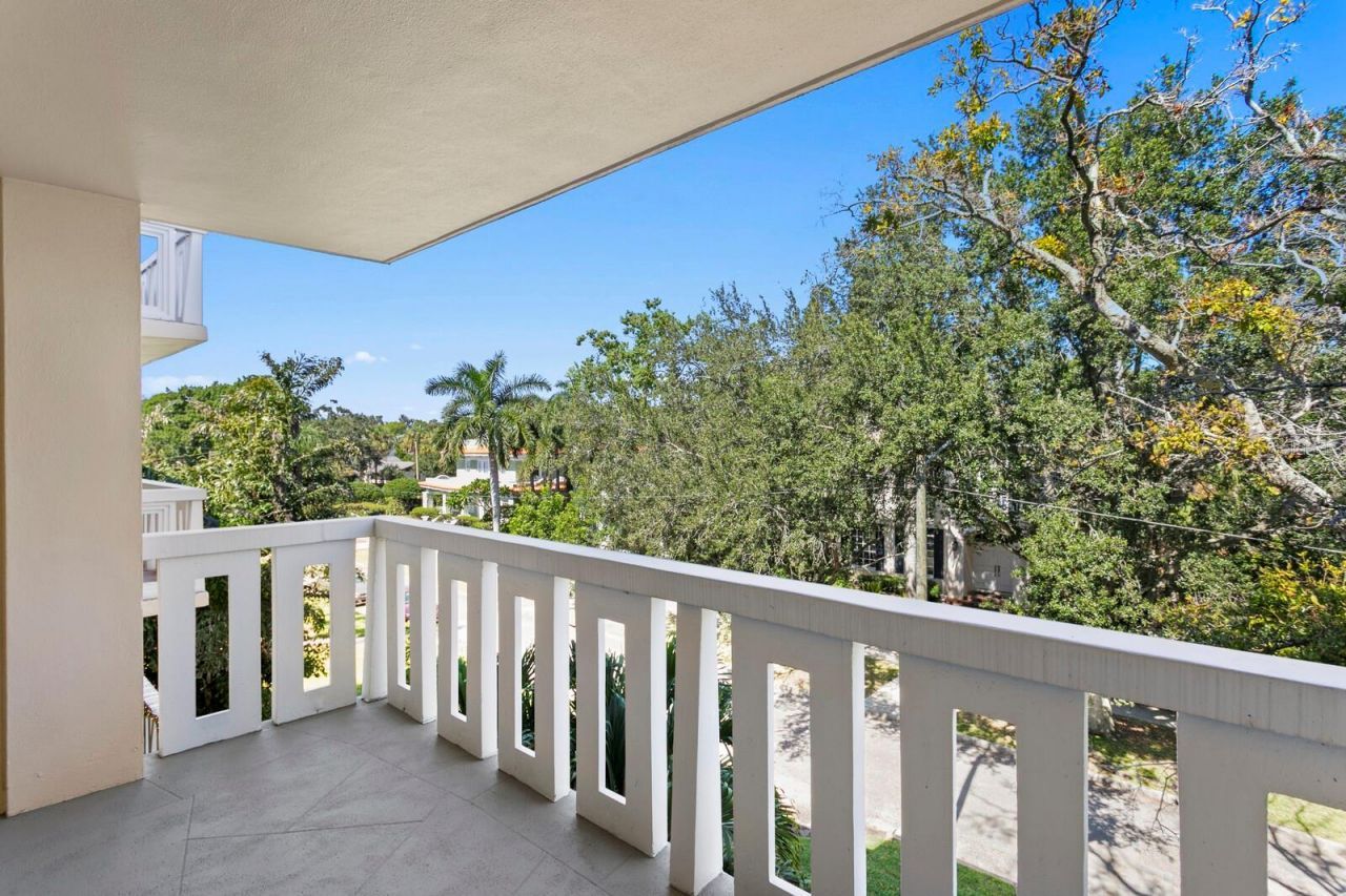 1200 N Shore Drive Ne, Unit 316, Saint Petersburg, FL 33701 Photo