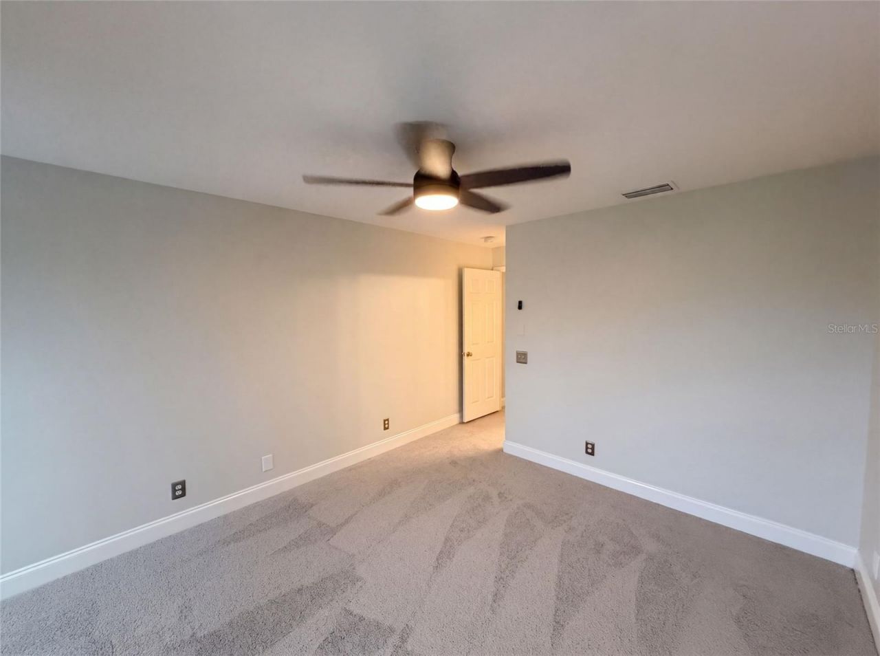 112 Coquina Bay Drive, Saint Petersburg, FL 33705 Photo