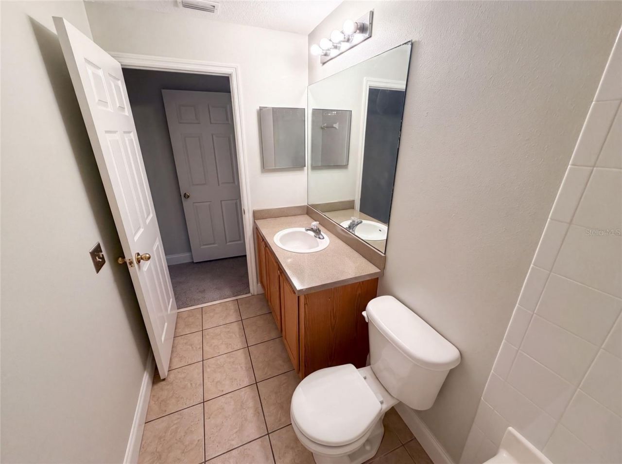 112 Coquina Bay Drive, Saint Petersburg, FL 33705 Photo