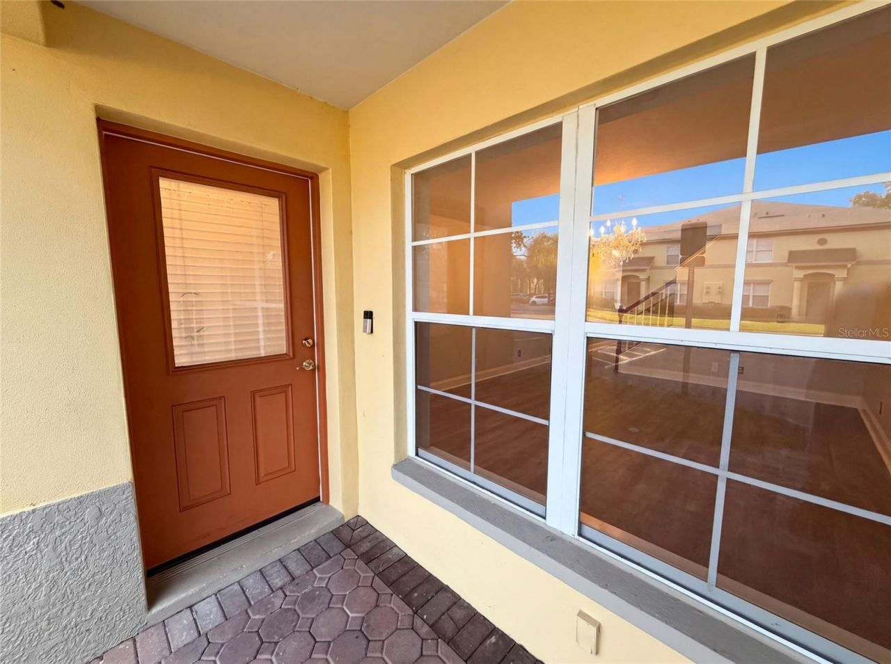 112 Coquina Bay Drive, Saint Petersburg, FL 33705 Photo