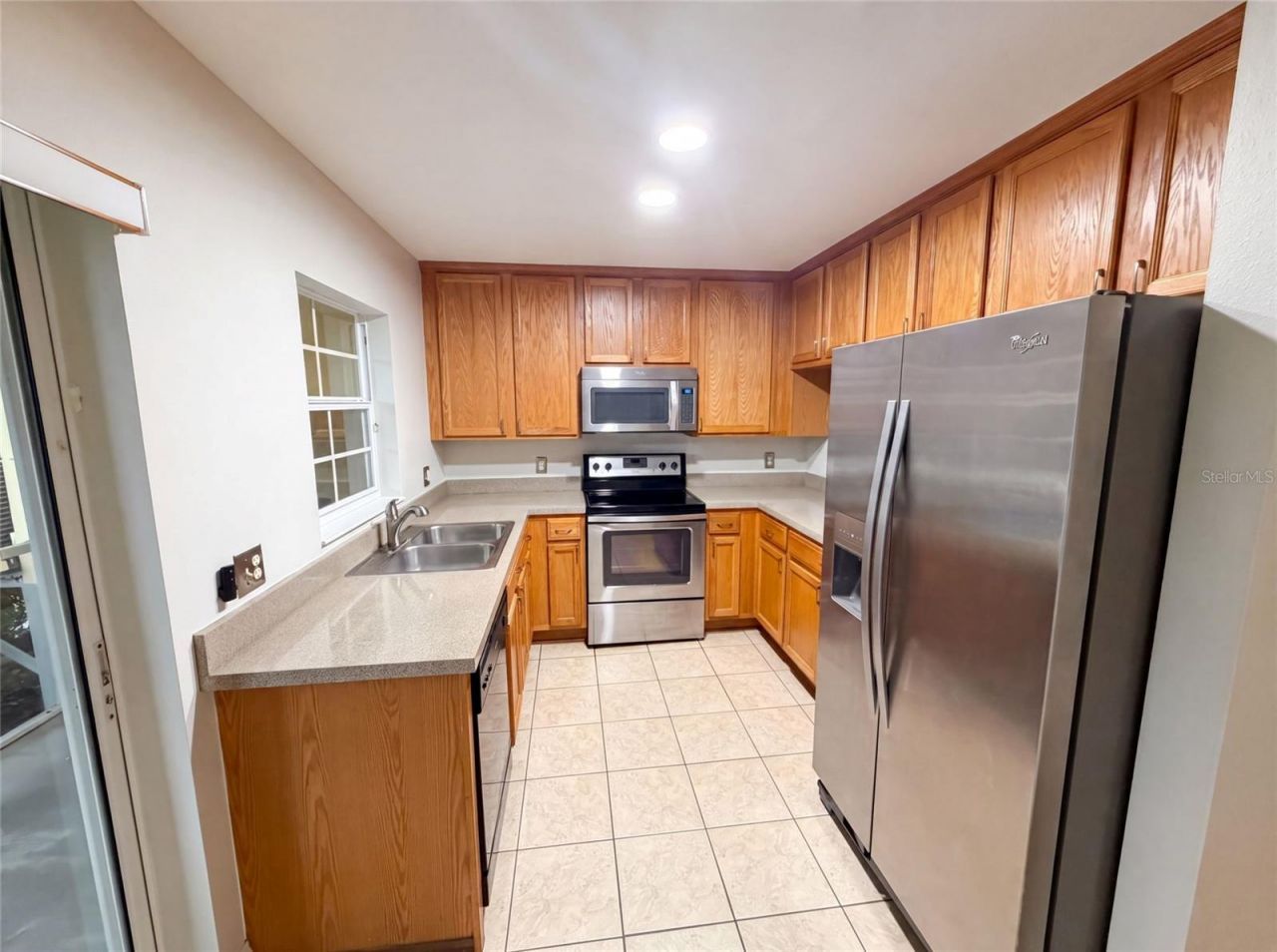 112 Coquina Bay Drive, Saint Petersburg, FL 33705 Photo