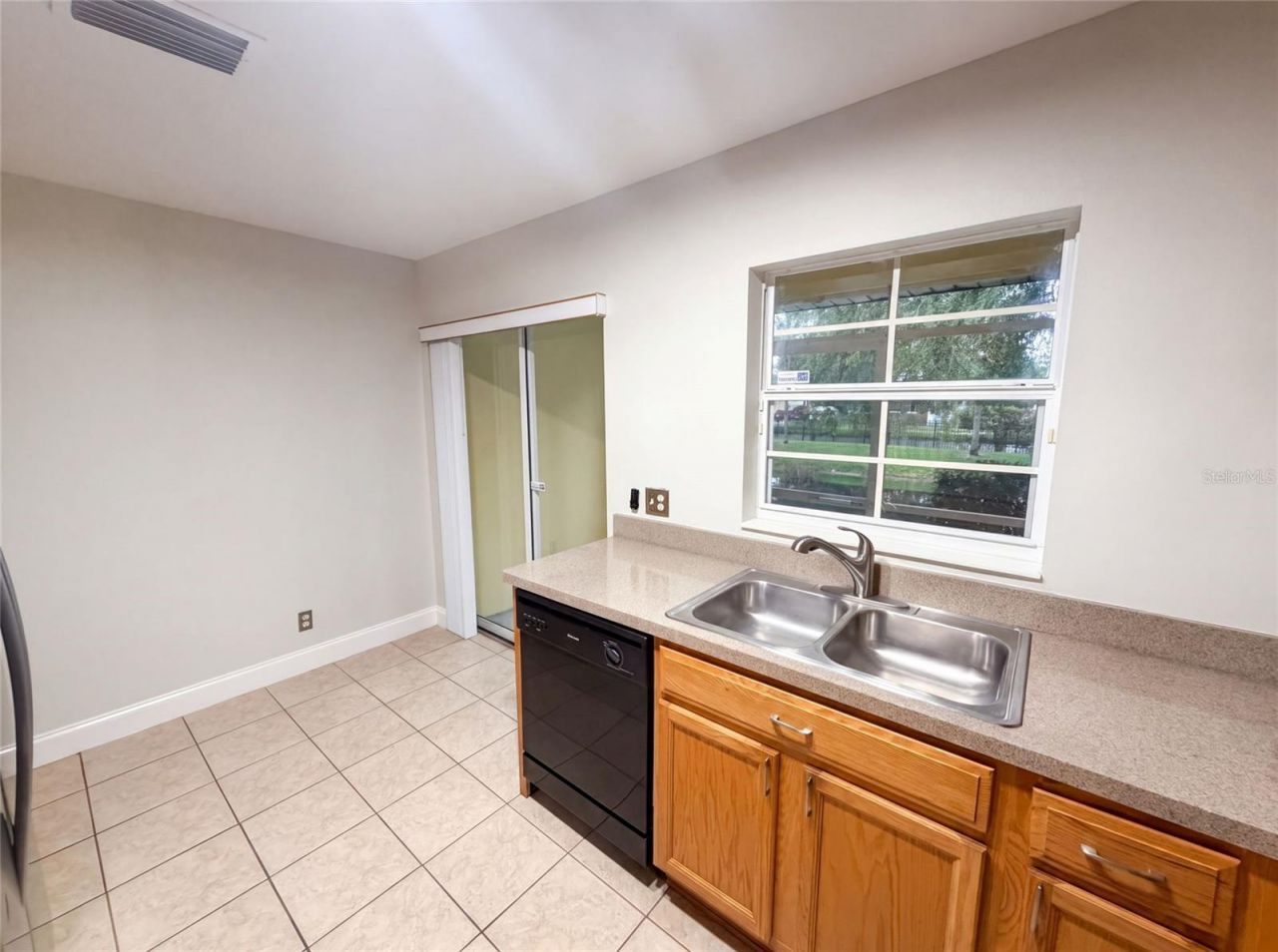 112 Coquina Bay Drive, Saint Petersburg, FL 33705 Photo