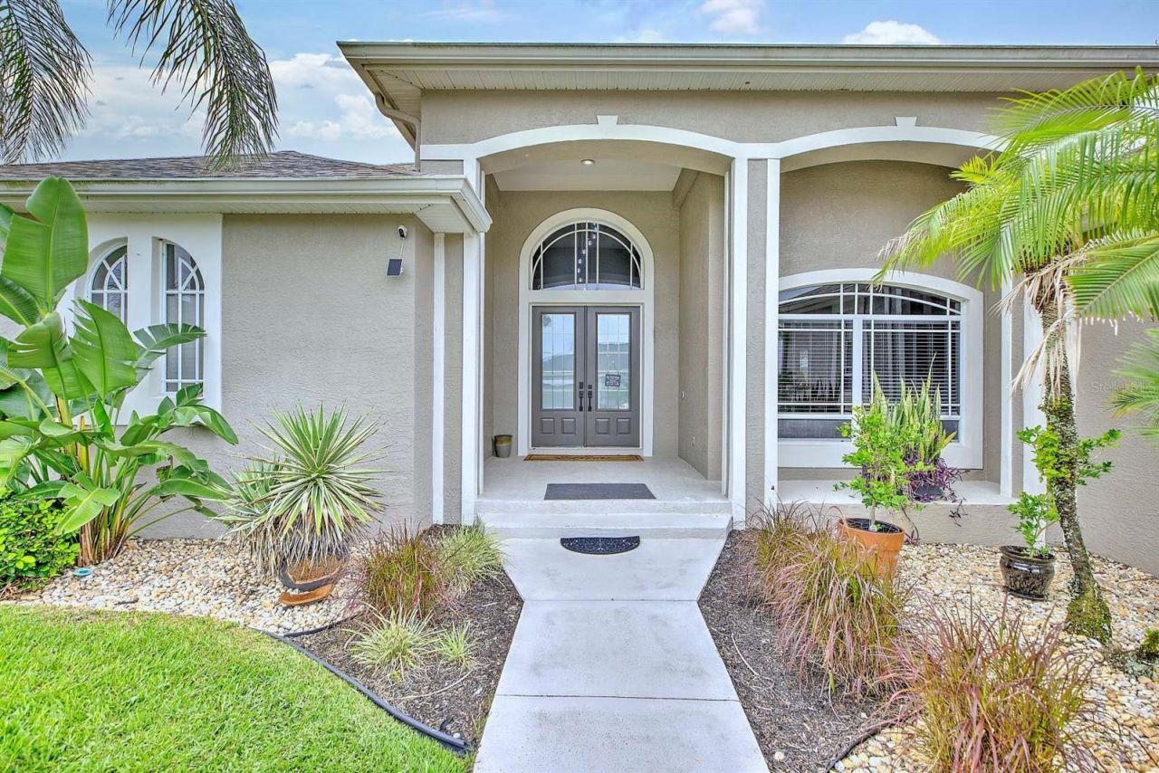 2856 Meridian Point Lane, Lakeland, FL 33812 Photo
