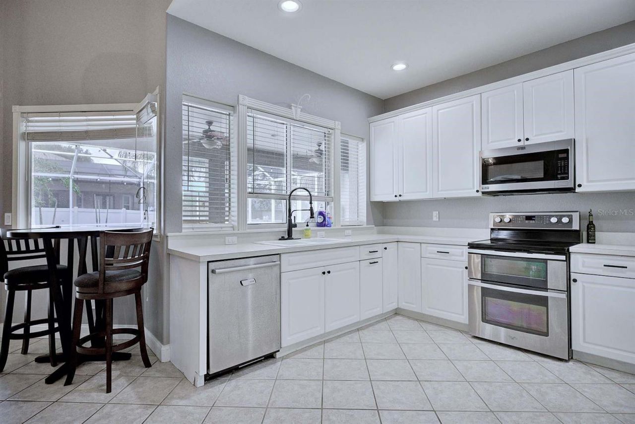 2856 Meridian Point Lane, Lakeland, FL 33812 Photo