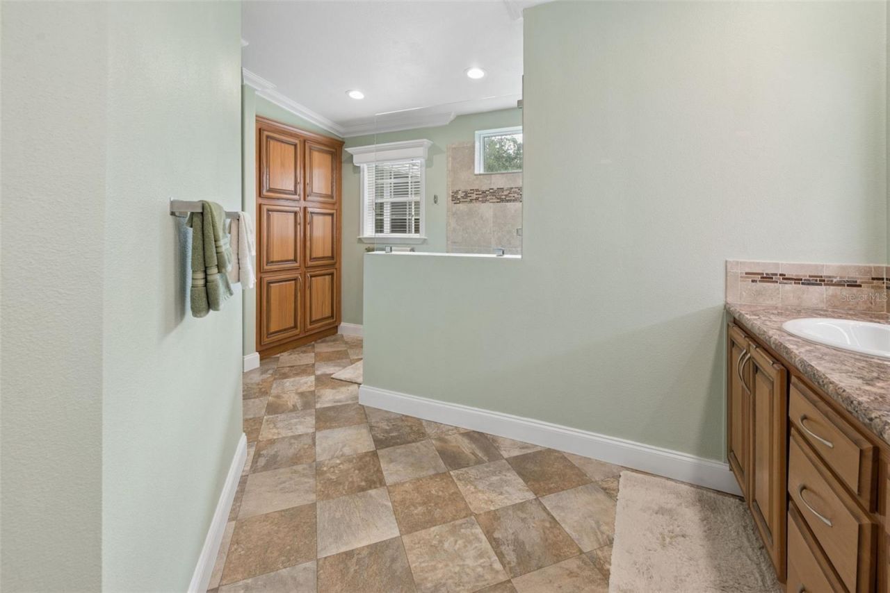 8261 NE 118th Terrace, Bronson, FL 32621 Photo
