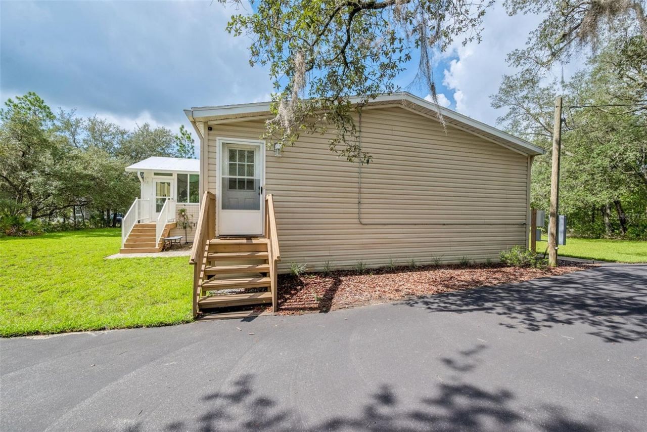 8261 NE 118th Terrace, Bronson, FL 32621 Photo