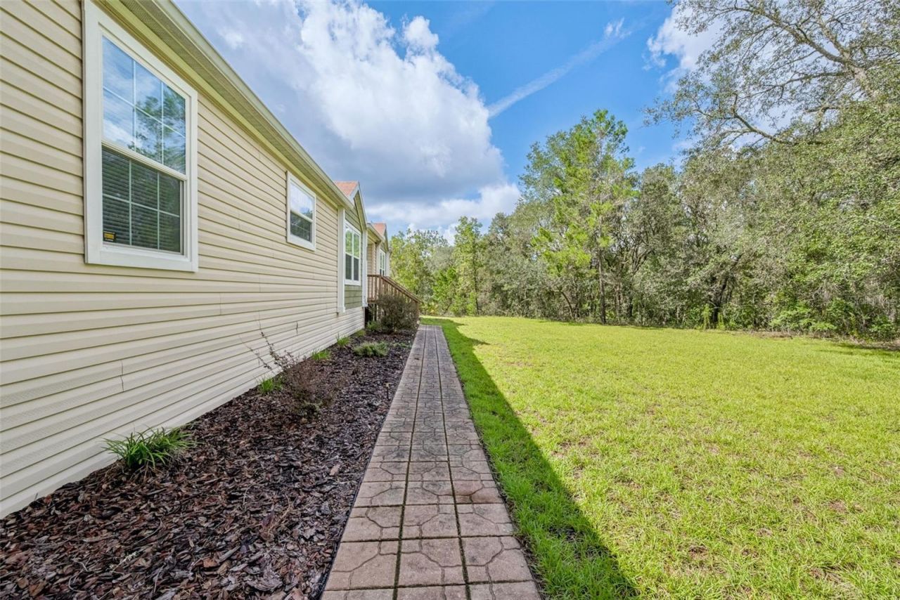 8261 NE 118th Terrace, Bronson, FL 32621 Photo