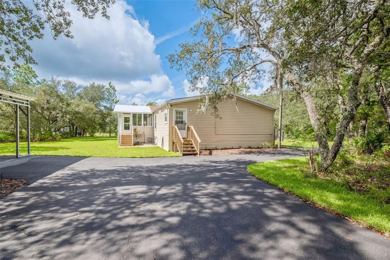 8261 NE 118th Terrace, Bronson, FL 32621 Photo