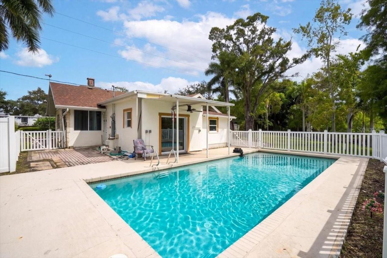 1830 9th Avenue W, Bradenton, FL 34205 Photo