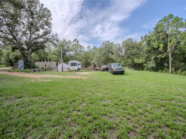 1776 ANDERSON LANE , LADY LAKE, FL 32159