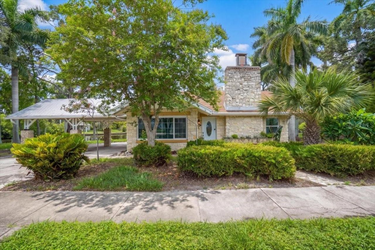 1830 9th Avenue W, Bradenton, FL 34205 Photo