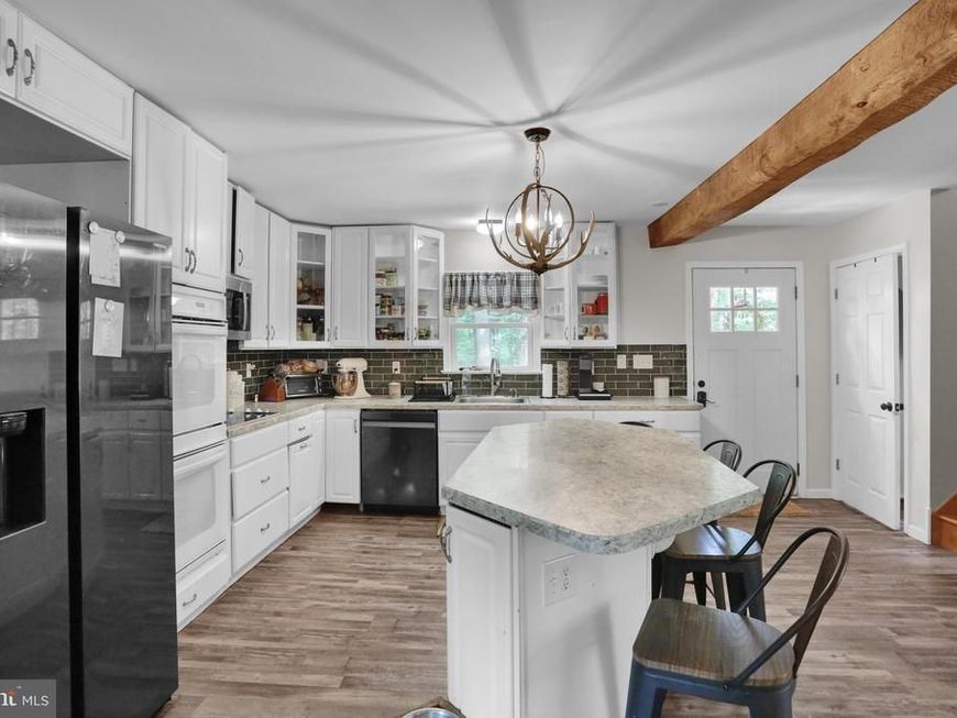 986 Golf Course, Birdsboro, PA 19508 Main Photo