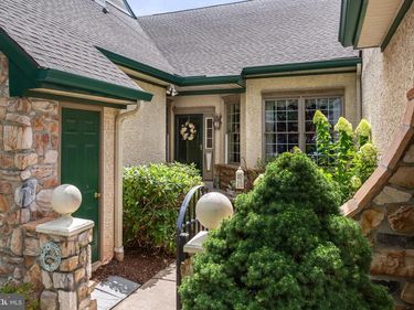 1745 YARDLEY DRIVE, WEST CHESTER, PA 19380