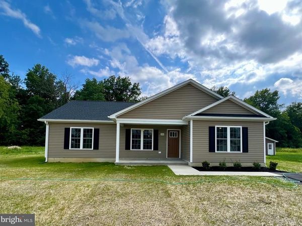 103 14TH ST., GROTTOES, VA 24441
