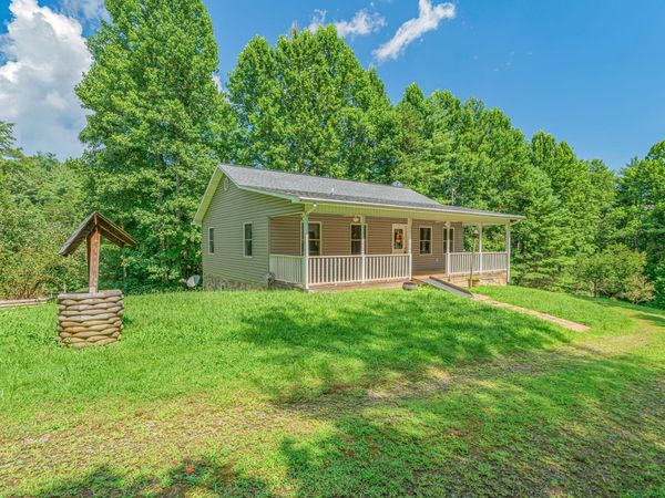 131 Pear Tree Way, Del Rio, TN 37727