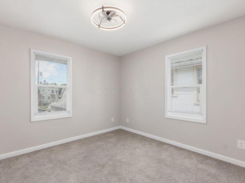 135 N Powell Avenue , Columbus, OH 43204 Photo 26